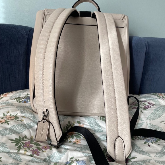 Coach Blaine Backpack - Picture 2 of 3